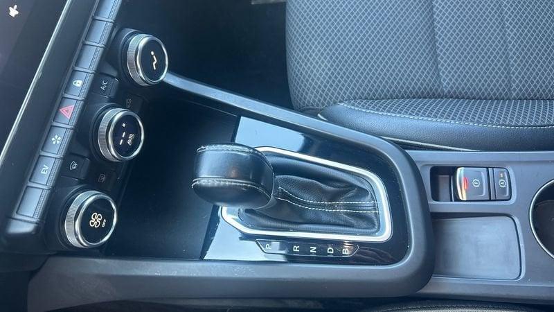 Renault Arkana 1.6 E-Tech full hybrid Intens 145cv