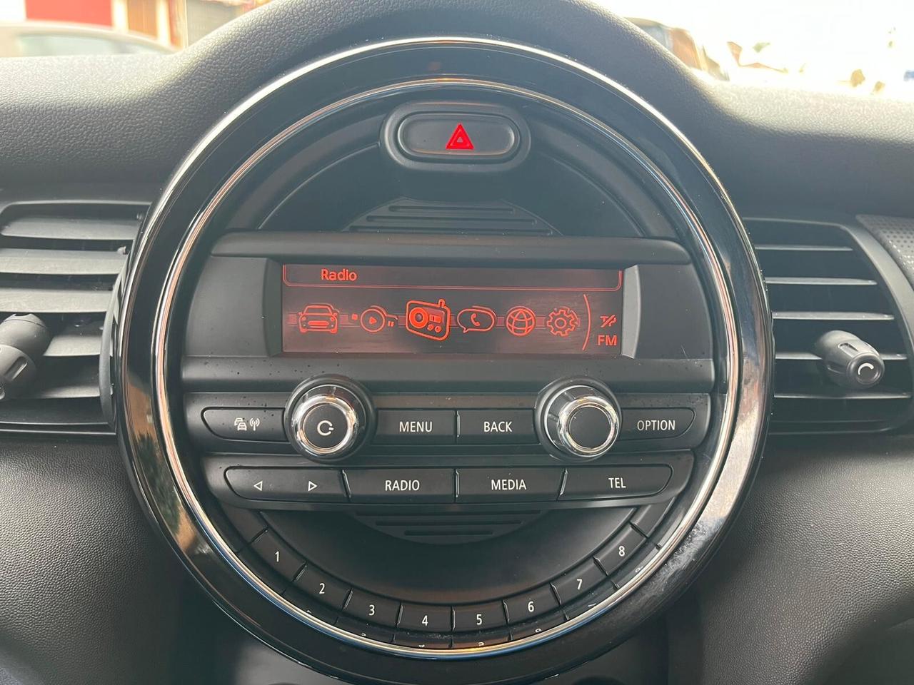 Mini 1.5 Cooper D 115cv