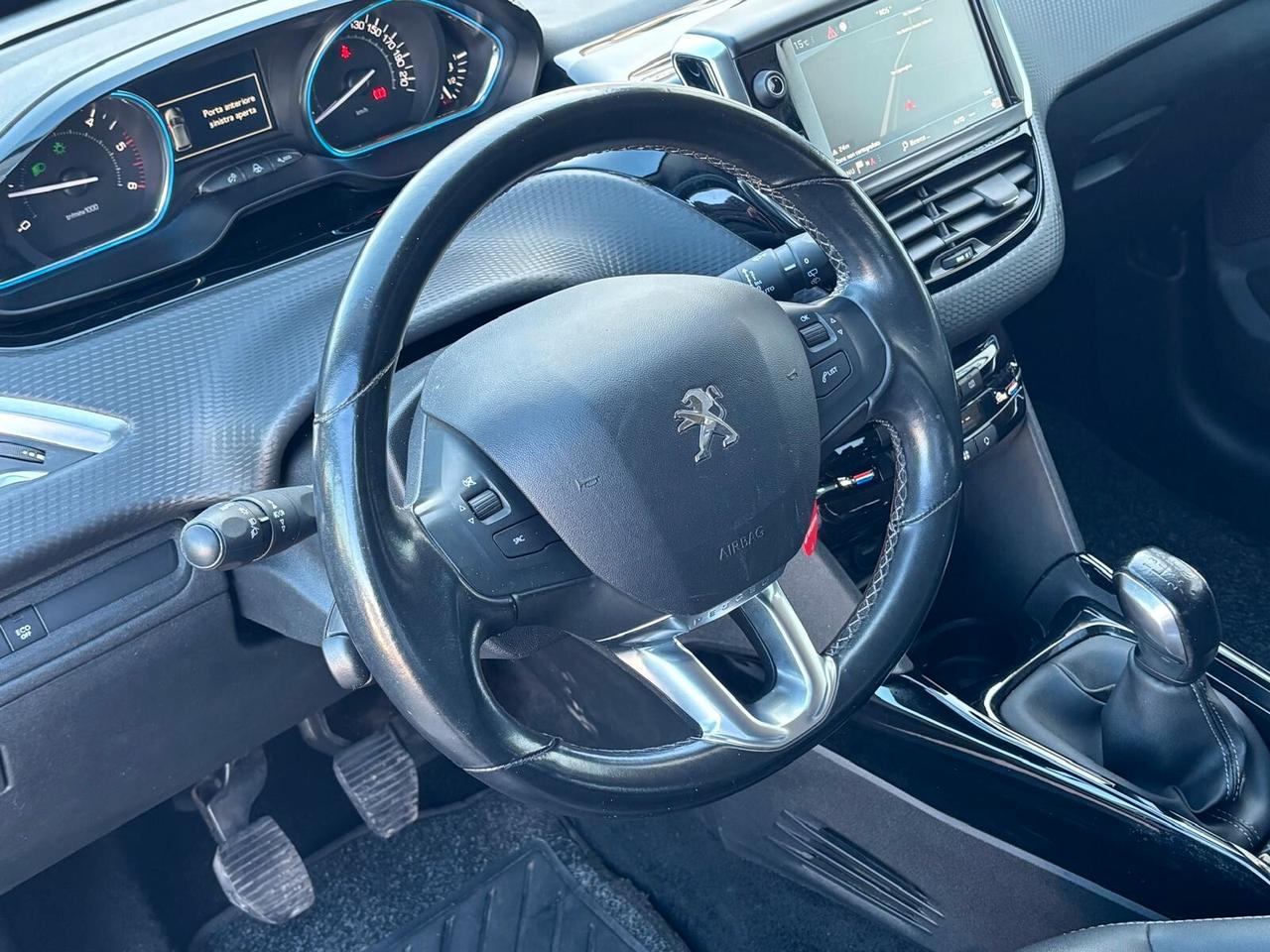 Peugeot 2008 BlueHDi 100 S&S Allure