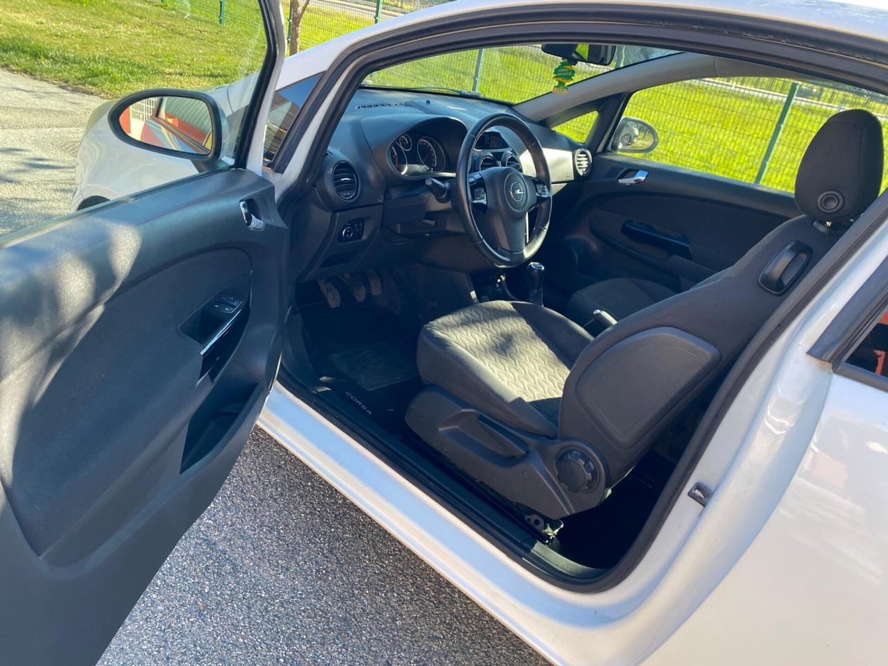 Opel Corsa 1.3 CDTI 75CV Euro5 Ok NEOPATENTATI