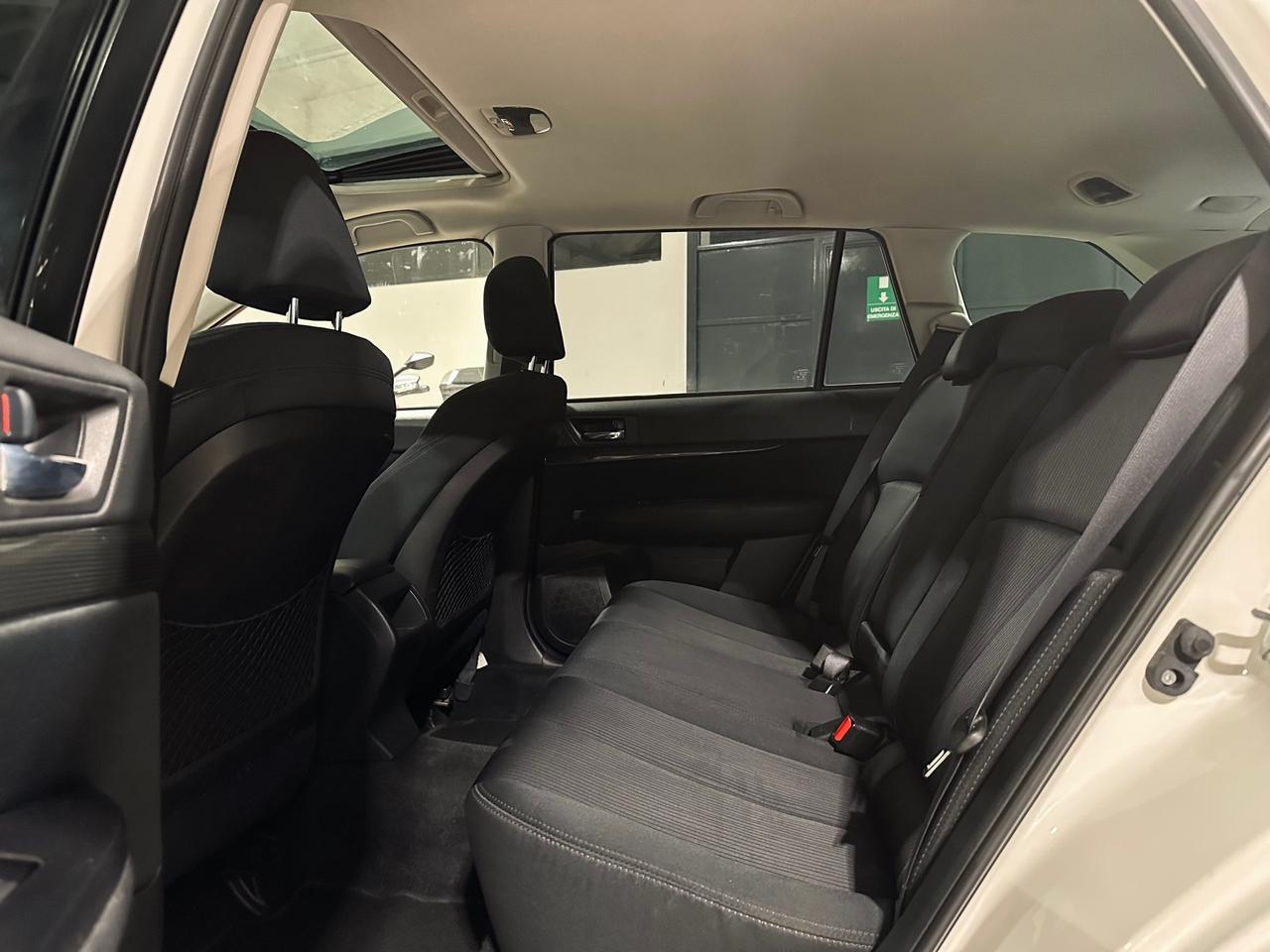 Subaru Legacy 2.0D-S 4WD Dynamic TETTO-RETROCAMERA