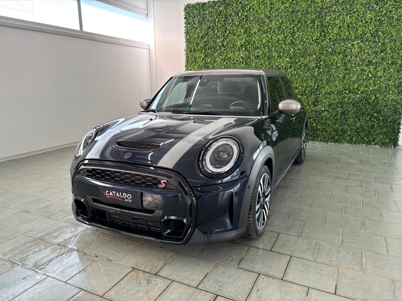 Mini Mini 2.0 Cooper S Resolute