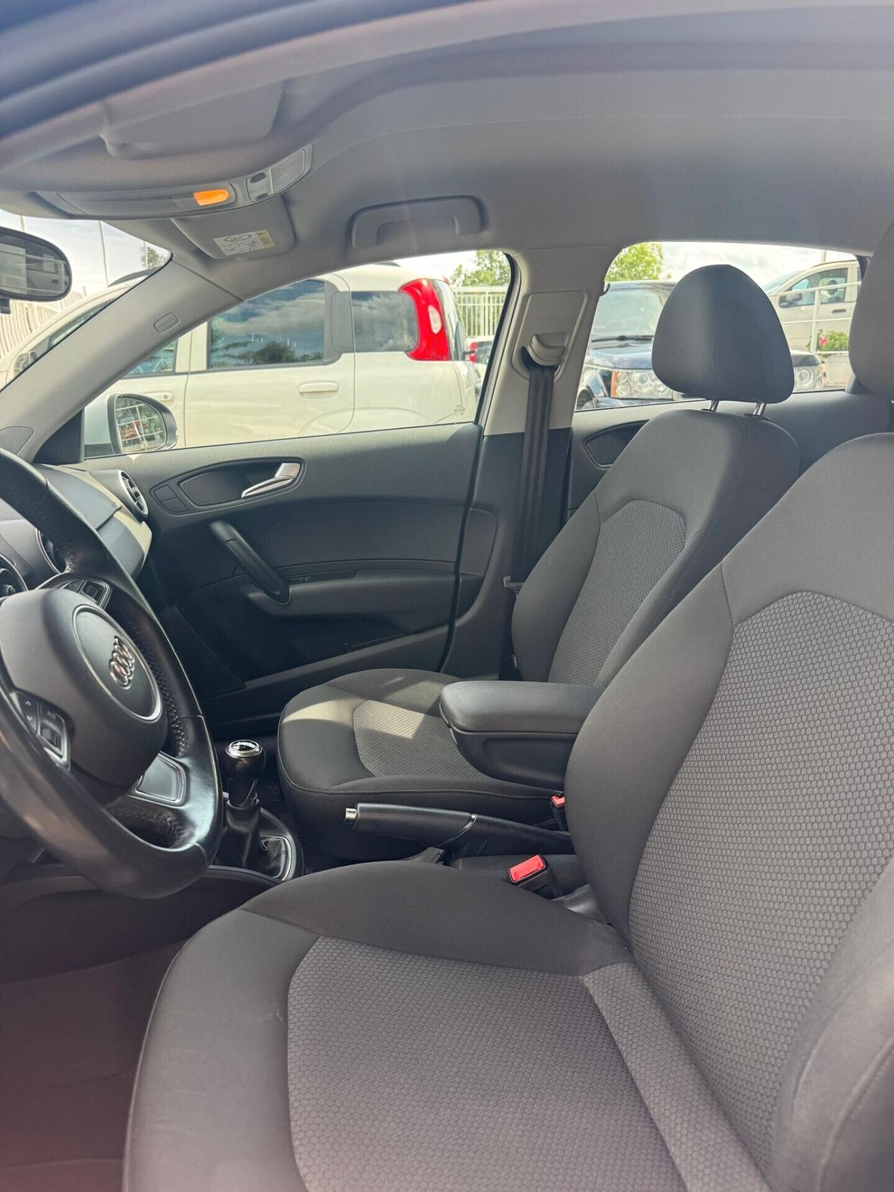 Audi A1 1.4 TDI Design bicolore MANUALE X NEO PATENTATI
