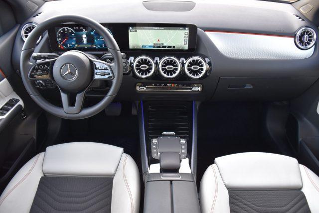 MERCEDES-BENZ B 200 d Automatic Premium *Sedili risc., Luci ambiente*