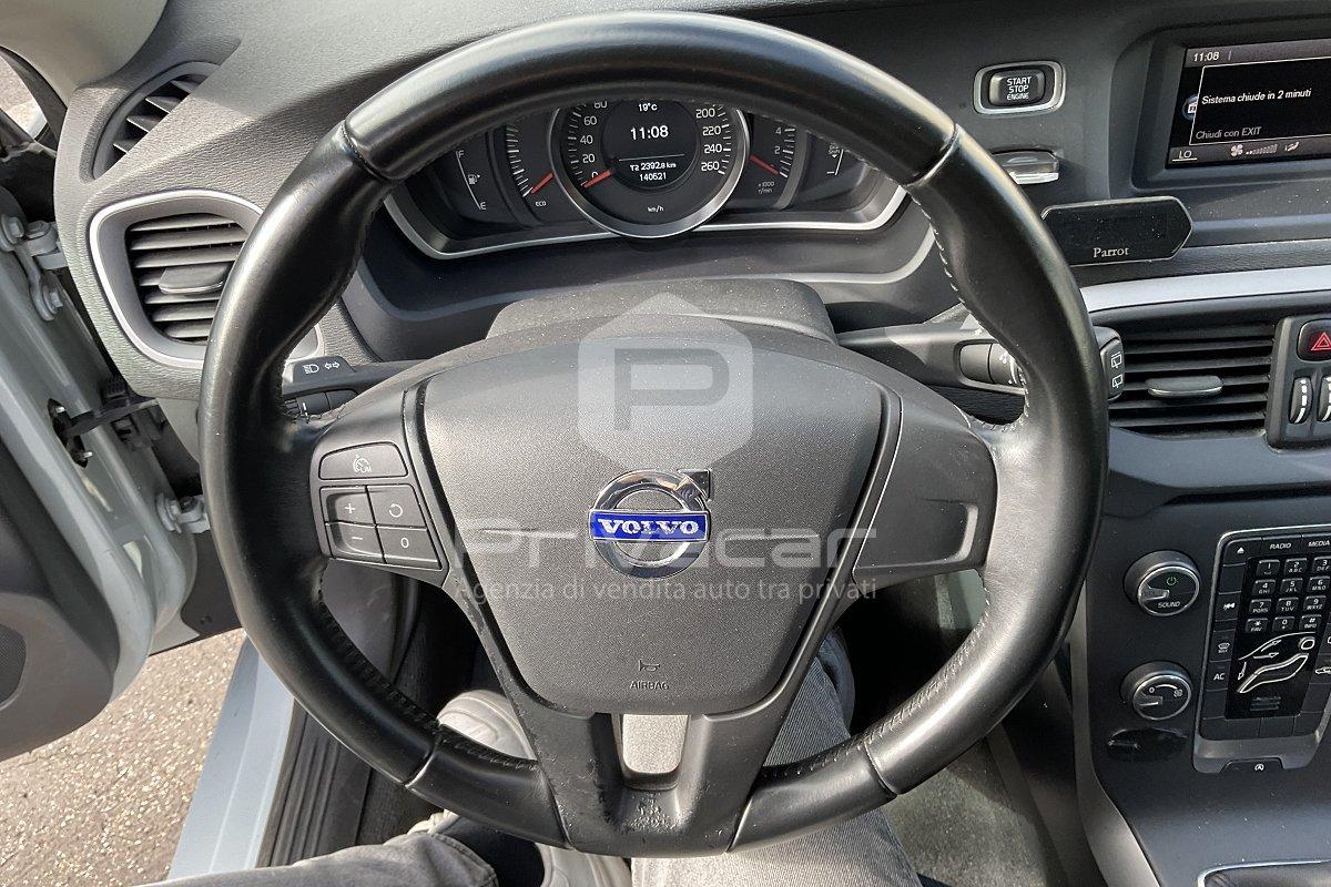 VOLVO V40 T2 Kinetic