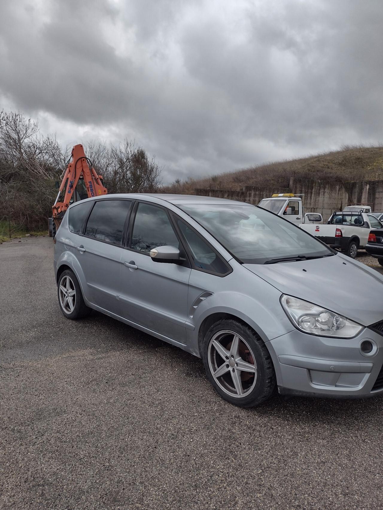 Ford S-Max 2.0 TDCi 140CV Titanium