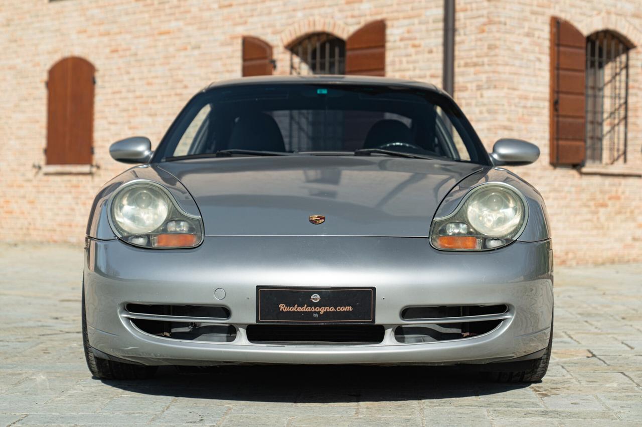Porsche 996 (911) CARRERA 4 - POR00272