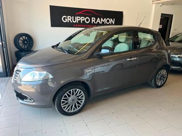 Lancia Ypsilon 1.2 69 CV 5 porte Platinum