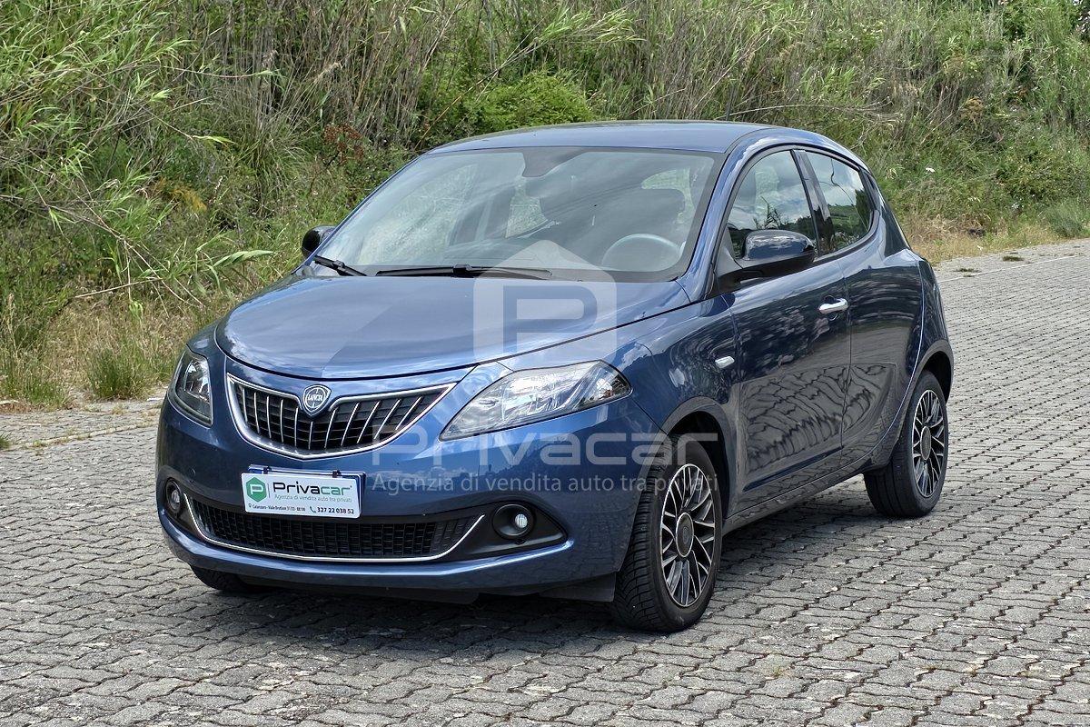 LANCIA Ypsilon 1.0 FireFly 5 porte S&S Hybrid Silver Plus