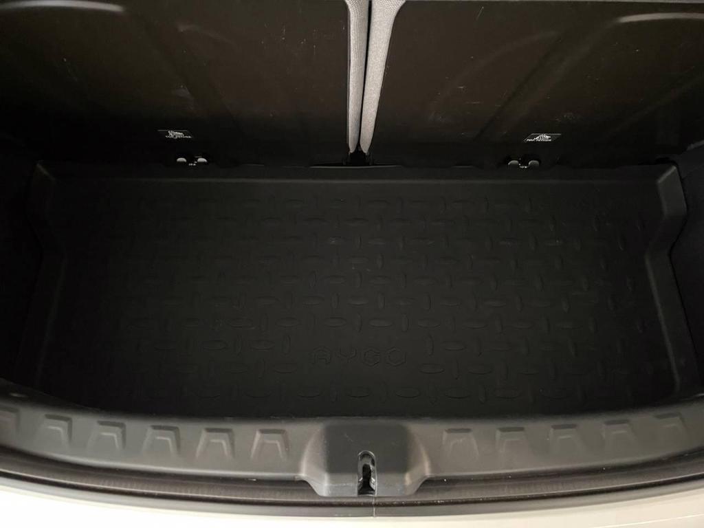 Toyota Aygo 5 Porte 1.0 VVT-i x-play