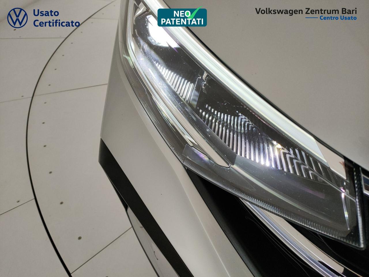 Volkswagen Taigo 1.0 tsi r-line 110cv