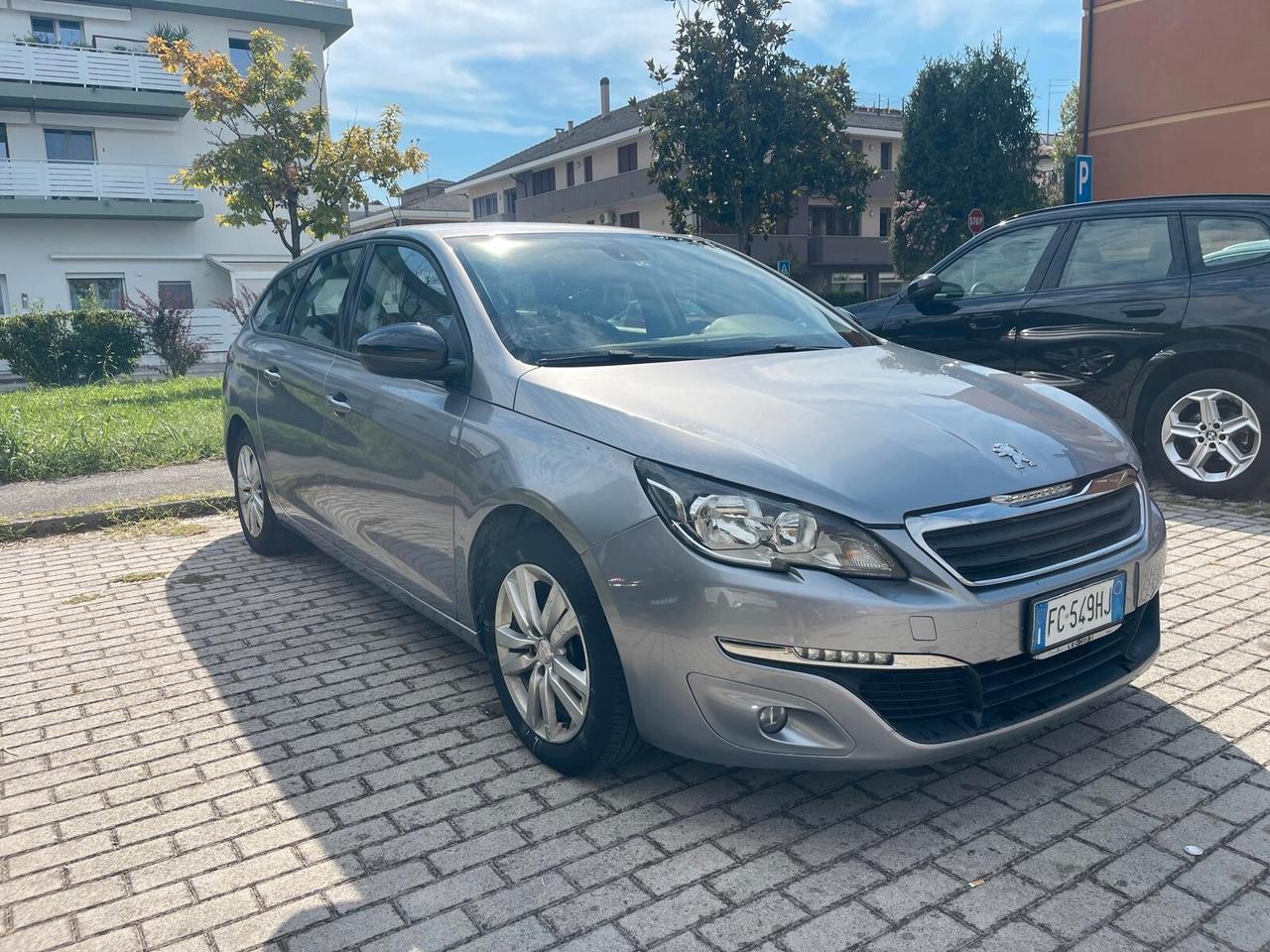 Peugeot 308 BlueHDi 120 S&S SW Business
