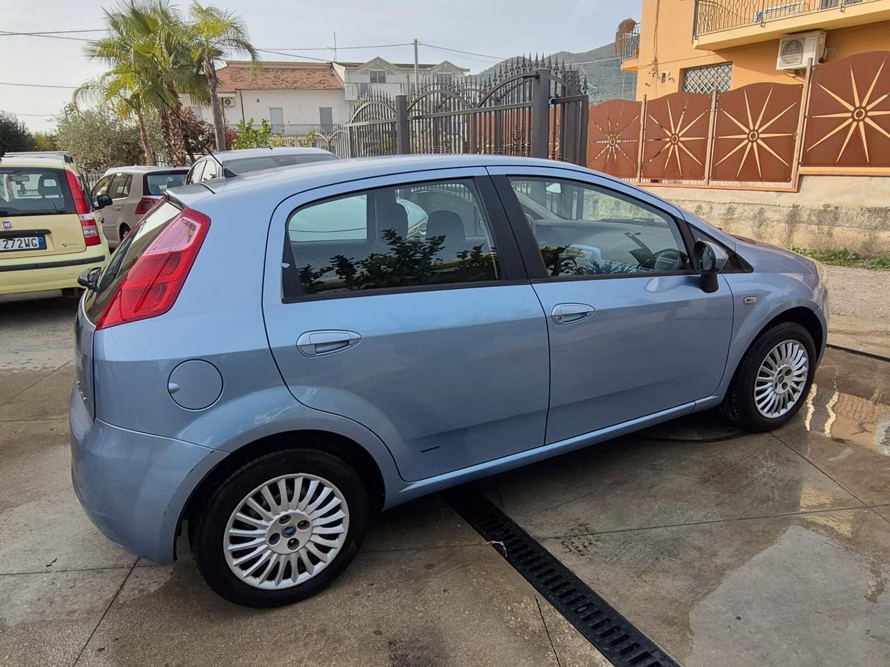 Fiat Grande Punto 1.3 MJT 75 CV 5 porte Active