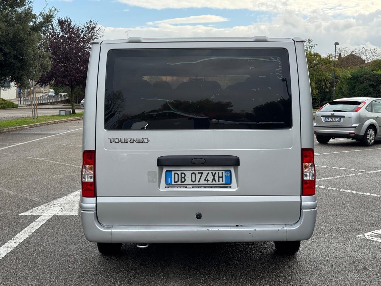 Ford Tourneo 2.0 9 posti