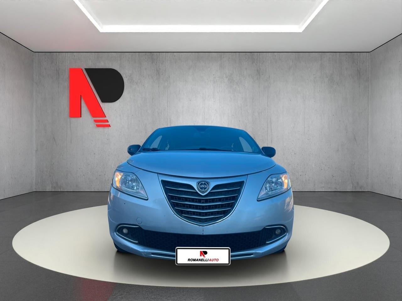 Lancia Ypsilon 1.2 69 CV 5 porte S&S Silver