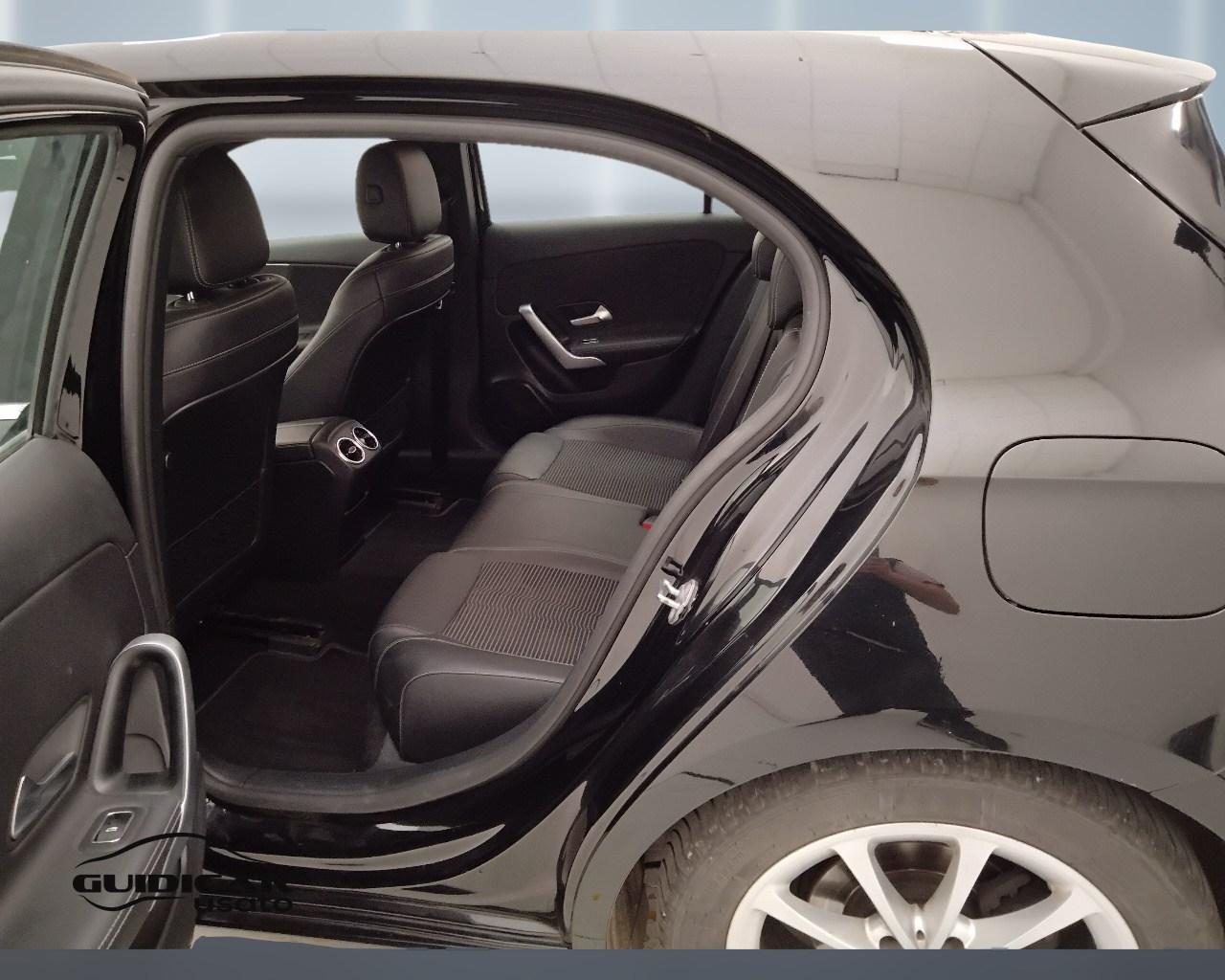 Mercedes-Benz Classe A - W177 2018 - A 180 d Sport auto