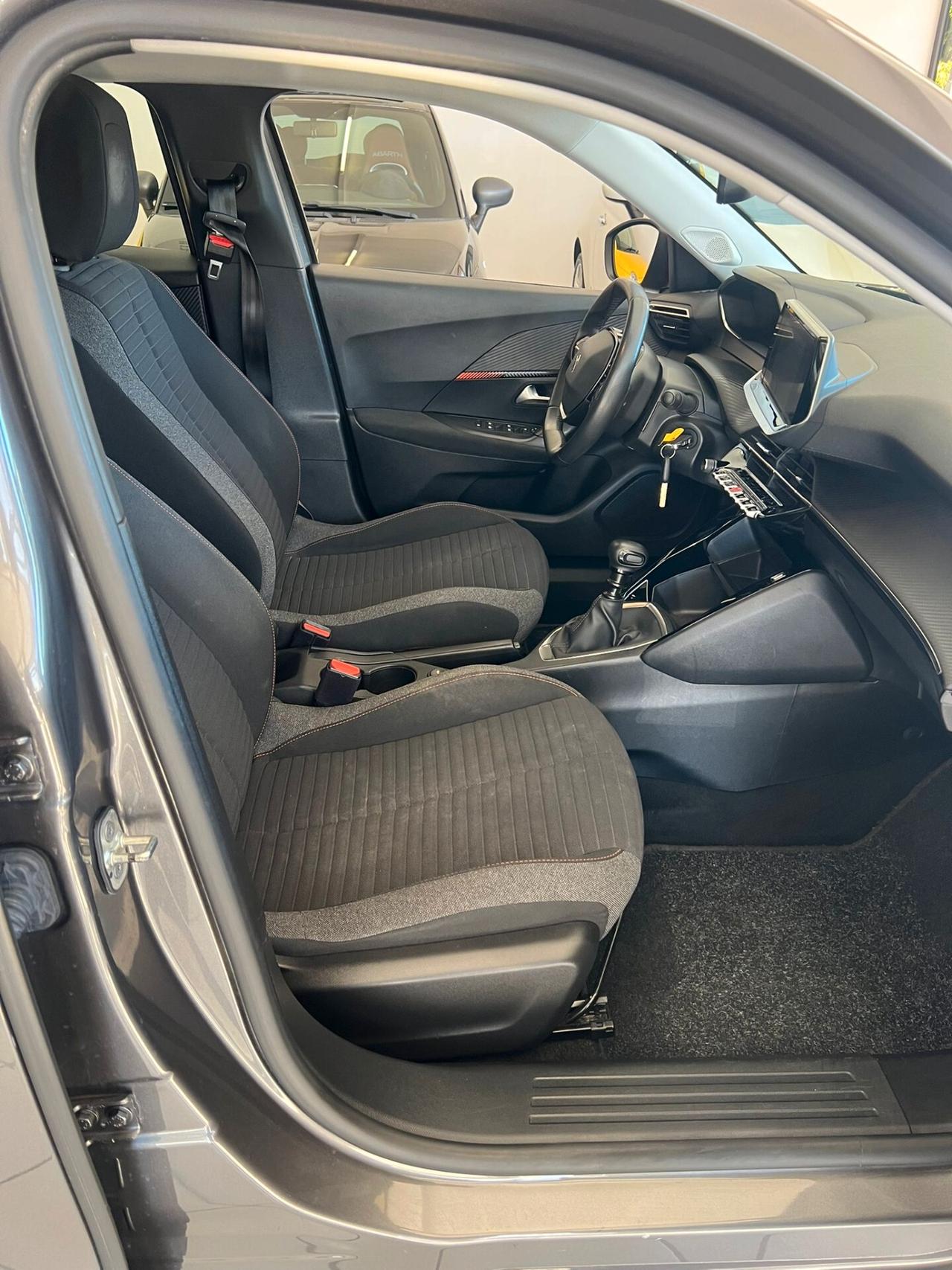 Peugeot 2008 BlueHDi 130 S&S EAT8 GT