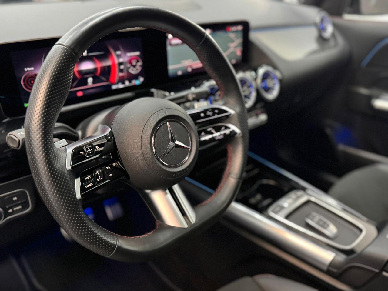 Mercedes-benz GLA 200d 4Matic AMG Line Premium Plus