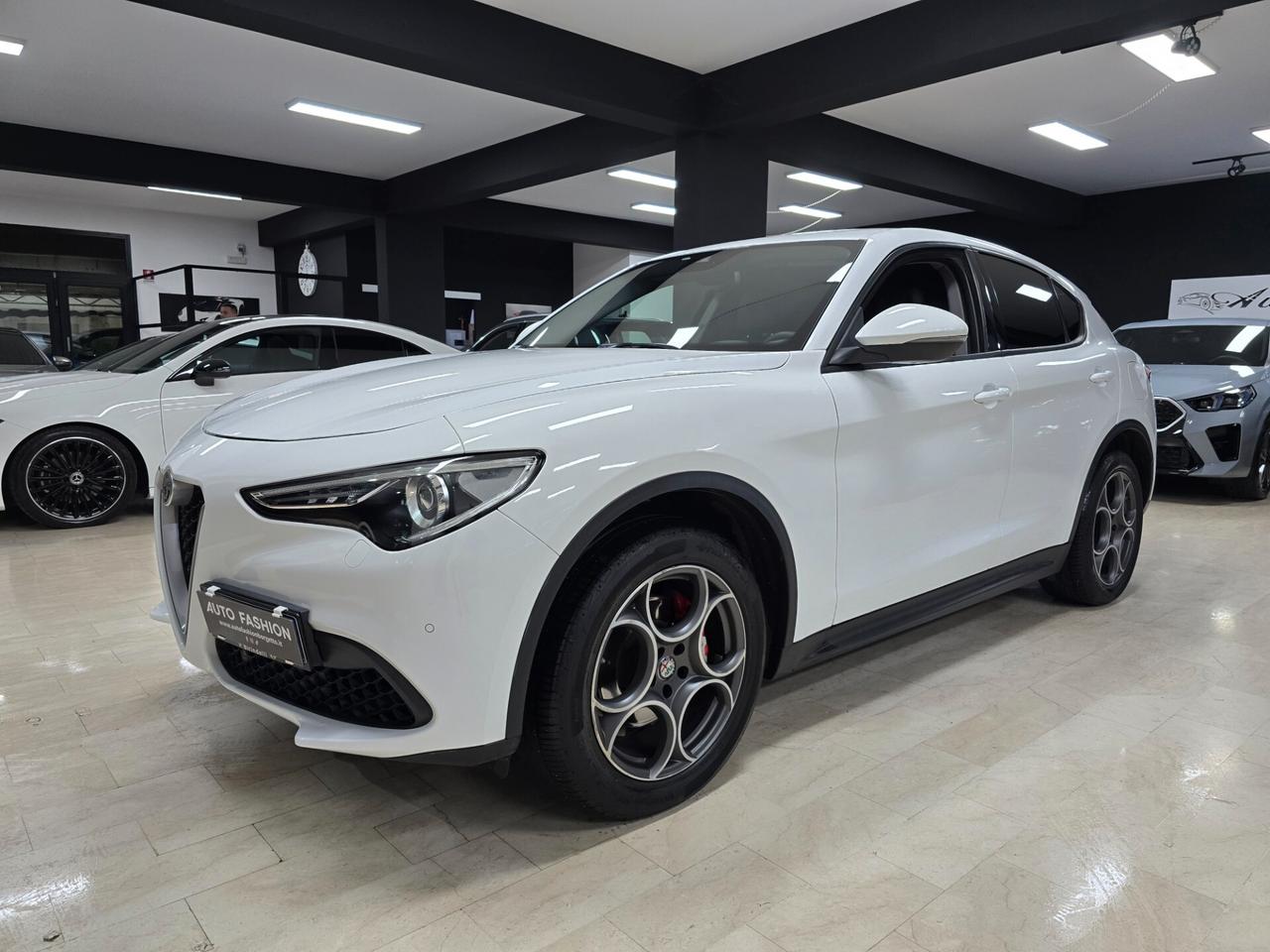 Alfa Romeo Stelvio 2.2 Turbodiesel 190 CV AT8 Q4 Super