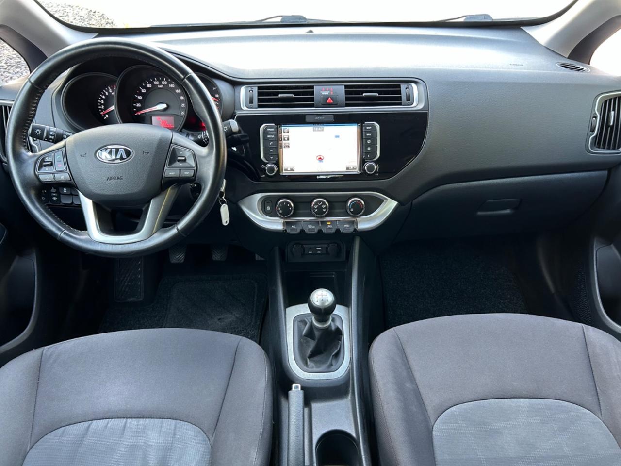 Kia Rio 1.2 CVVT 5p. Cool * 37000 Km * Neo patentati *