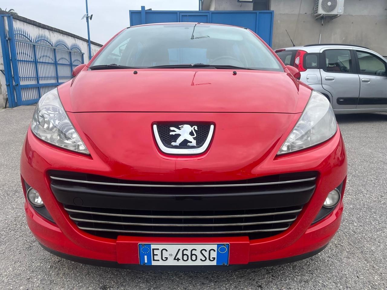 Peugeot 207 5P-1.4 hdi/68 cv -“ millesim 200” -2011