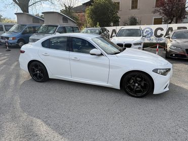 ALFA ROMEO GIULIA 180cv AT8 AWD NAVI LED XENON