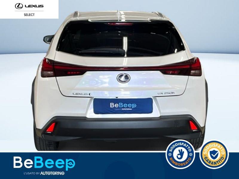 Lexus UX 2.0 PREMIUM 4WD CVT