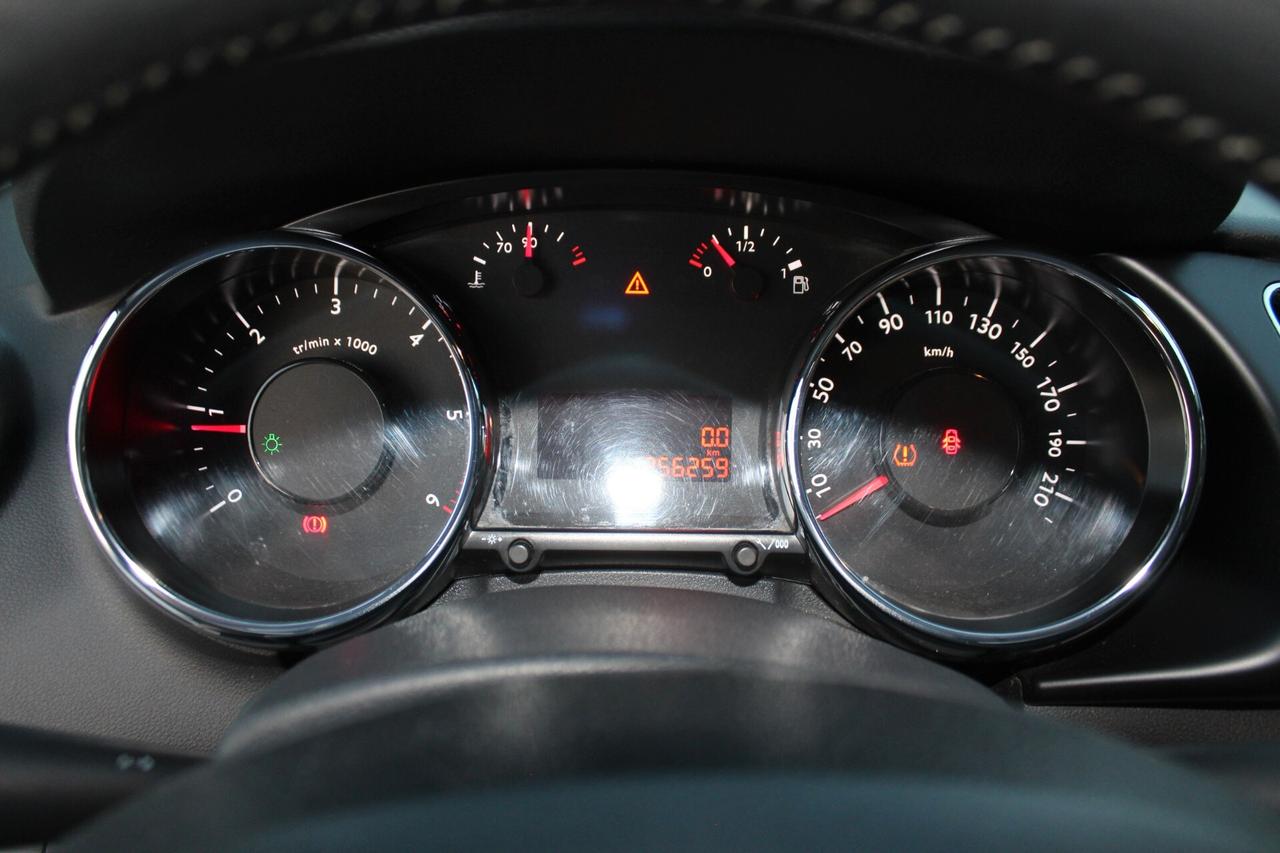Peugeot 3008 BlueHDi 120 S&S Business