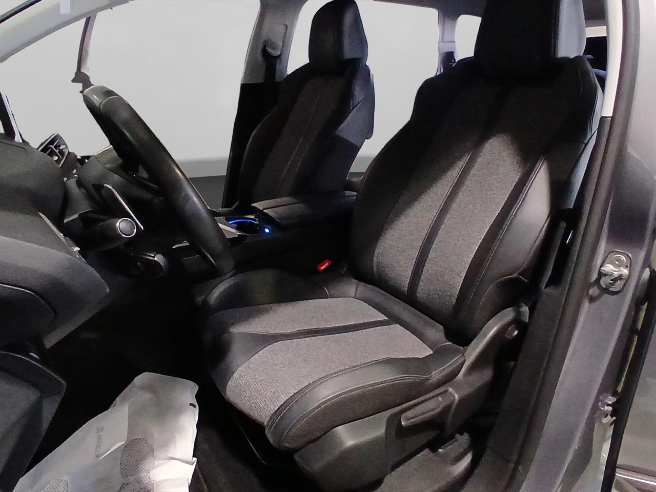 Peugeot 5008 BlueHDi 130CV S&S EAT8 Allure