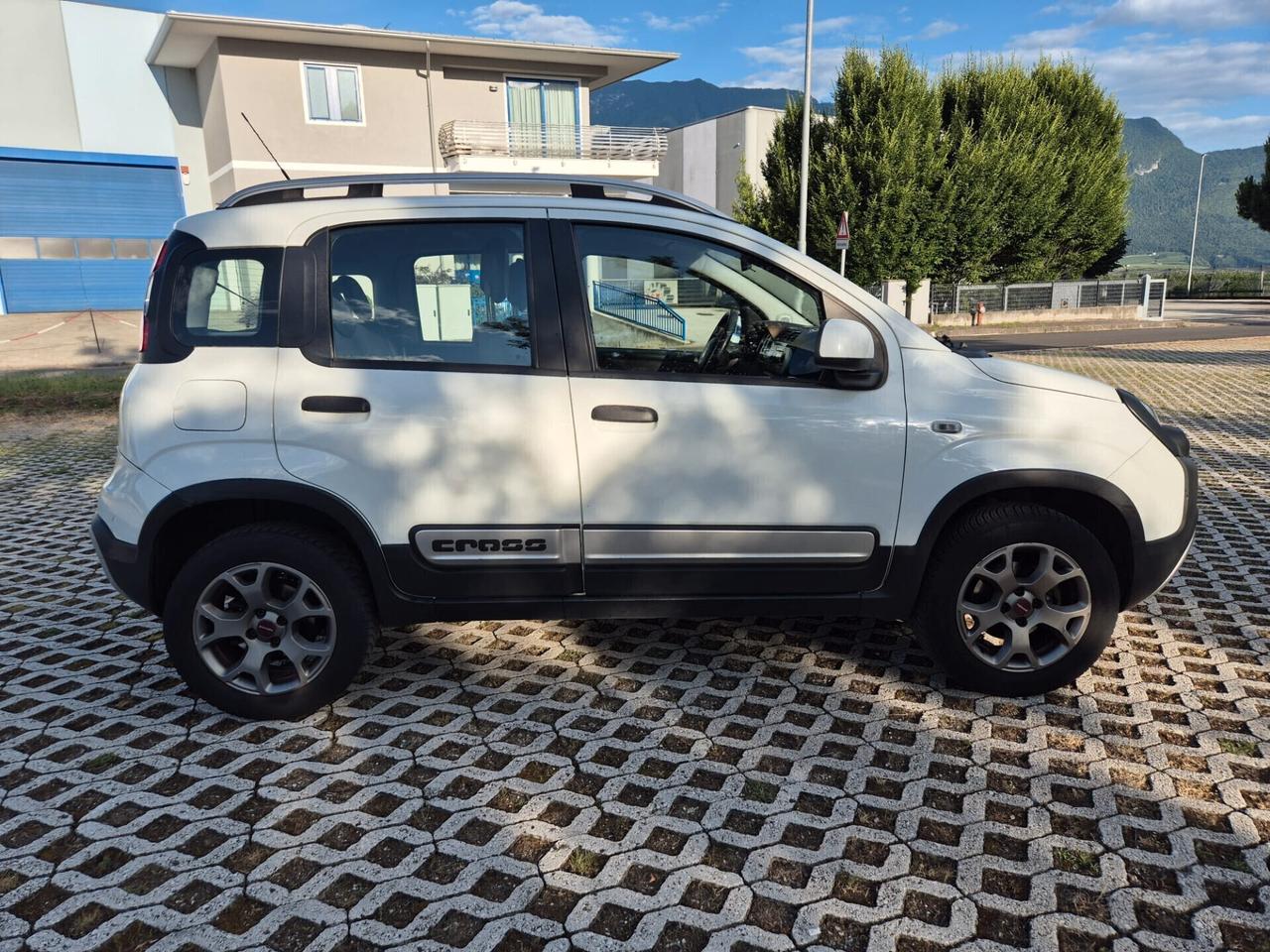 FIAT PANDA CROSS 4X4 DIESEL 95 CV