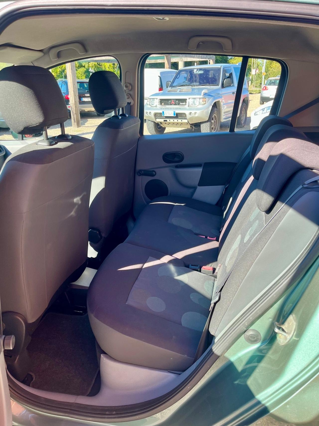 Renault Modus 1.2 16V Saint Tropez