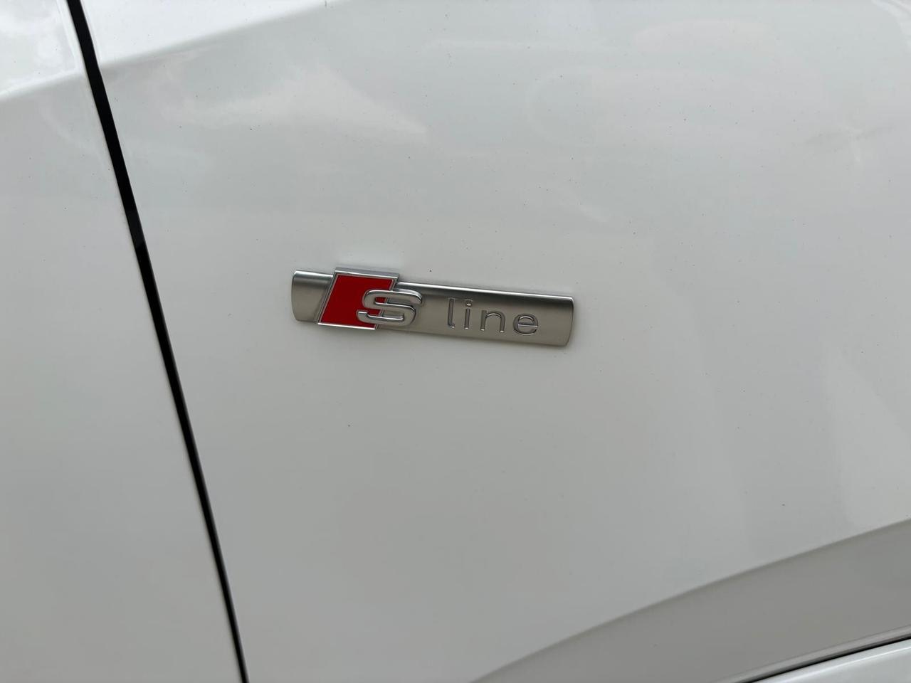 Audi Q2 S-LINE