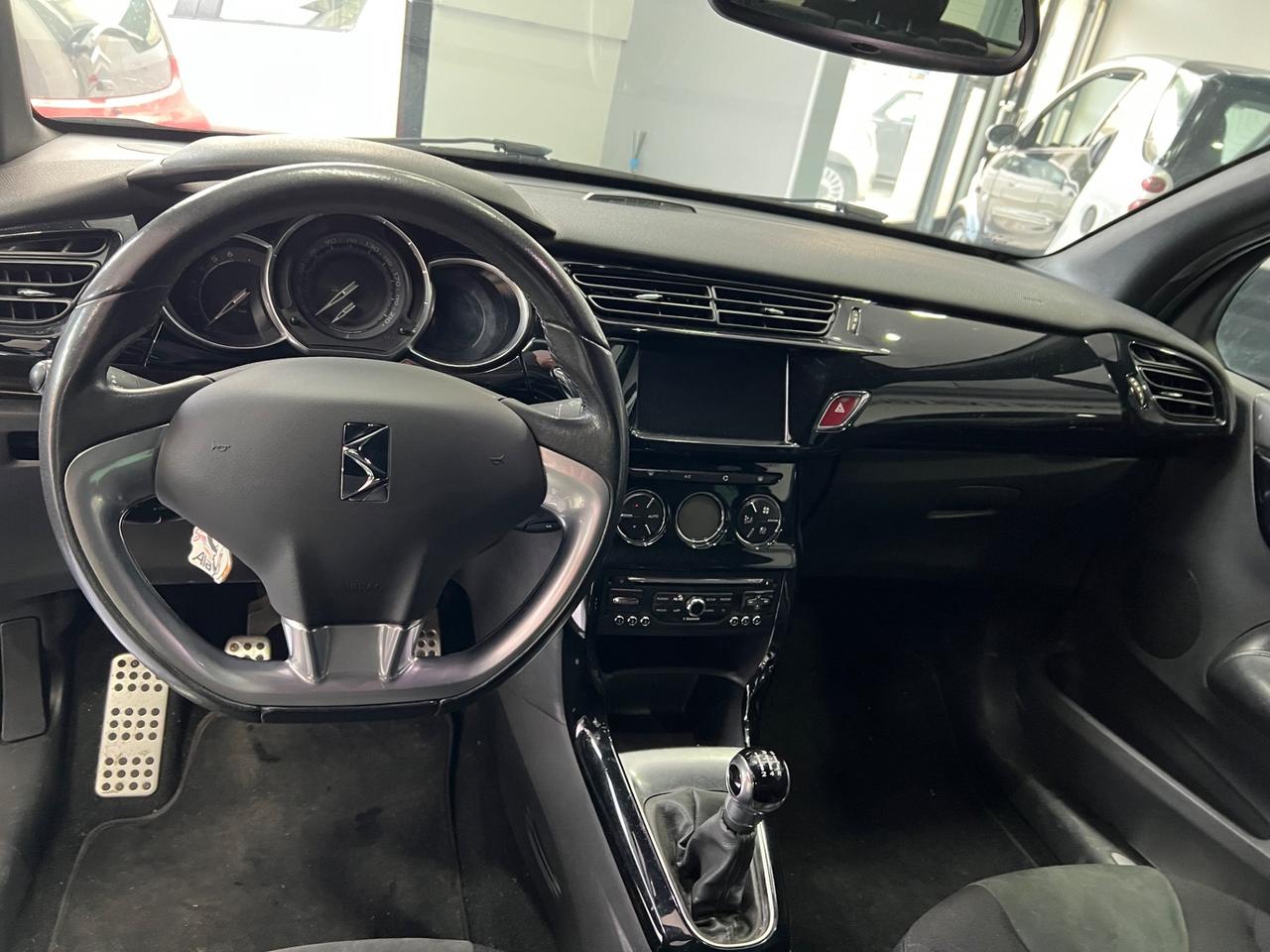 Ds DS 3 1.2 VTi 82 So Chic Cabrio