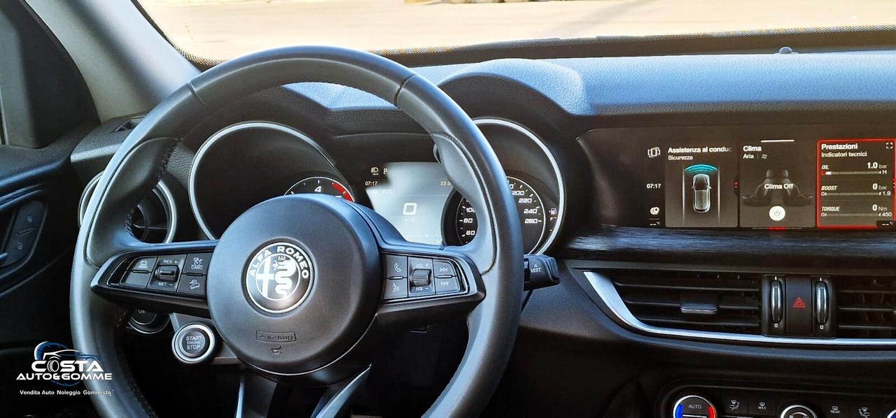 Alfa Romeo Stelvio 2.2 Turbodiesel 160 CV AT8 RWD