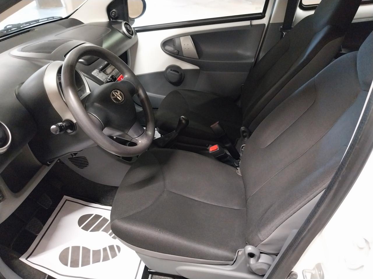 Toyota Aygo 1.0 - ok neopatentati