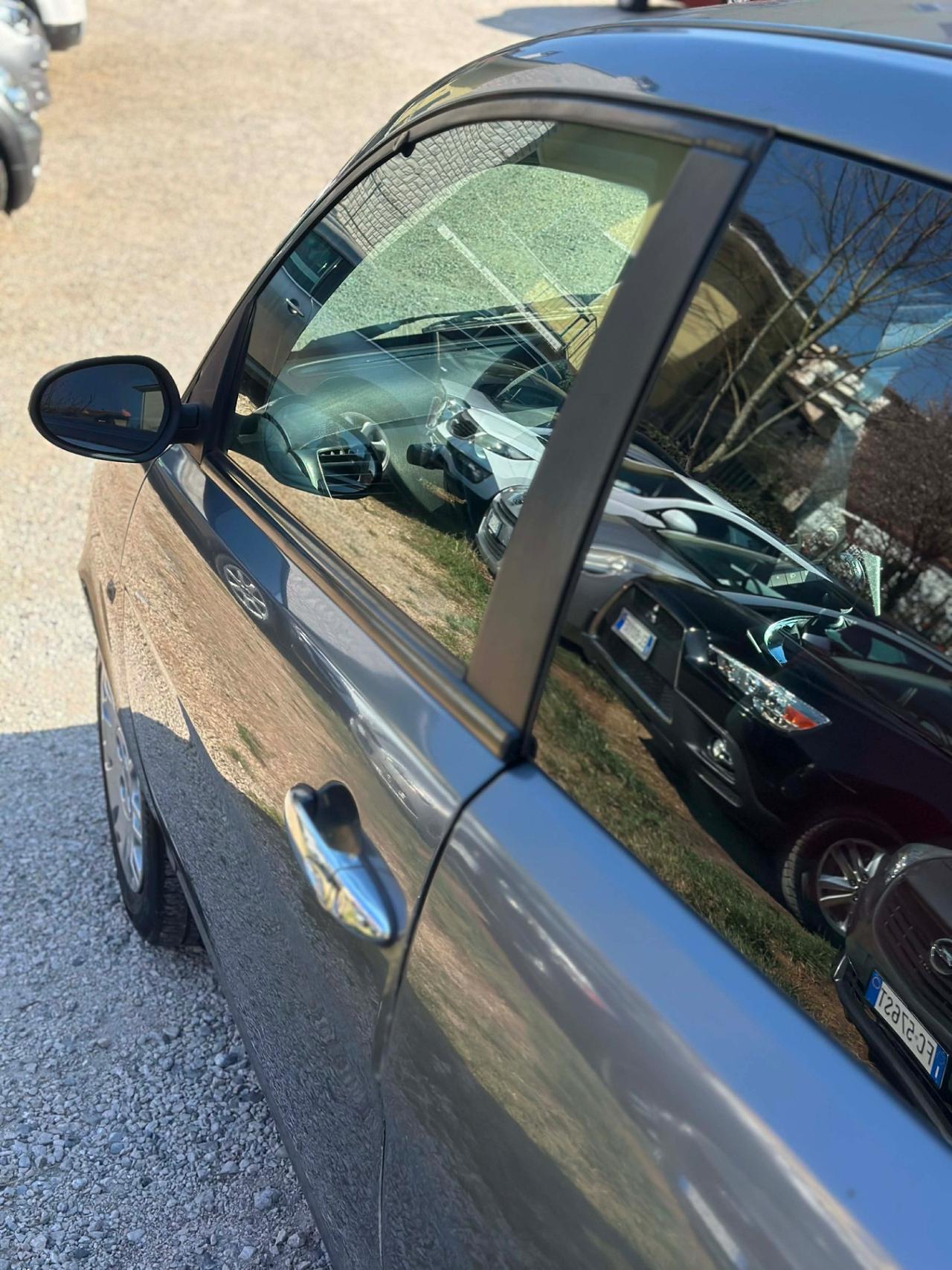 Lancia YPSILON 1.2 KMCERT GARANZ UNICOPR