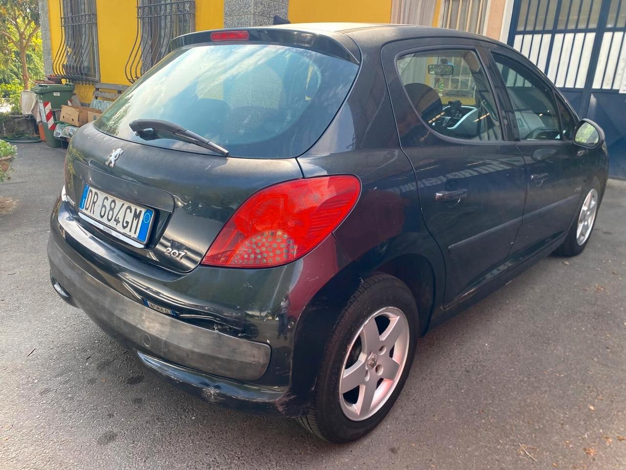Peugeot 207 1.4 75cv Benzina Euro4 - NEOPATENTATI
