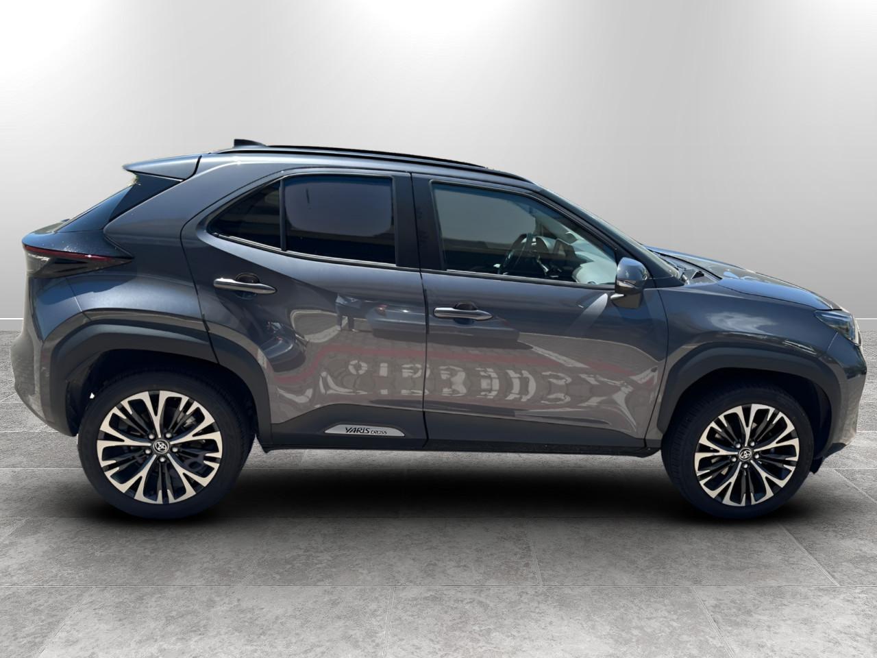TOYOTA Yaris Cross 1.5h Lounge fwd 116cv e-cvt