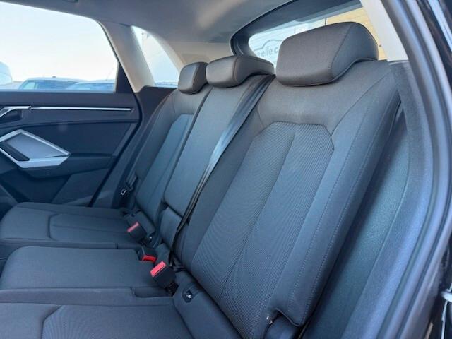 Audi Q3 35 TDI S tronic Business 2020