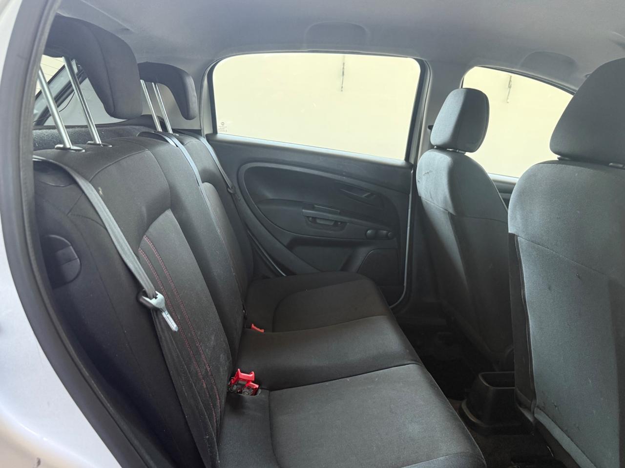 Fiat Punto 1.2 8V 5 porte Lounge ok neopatentati