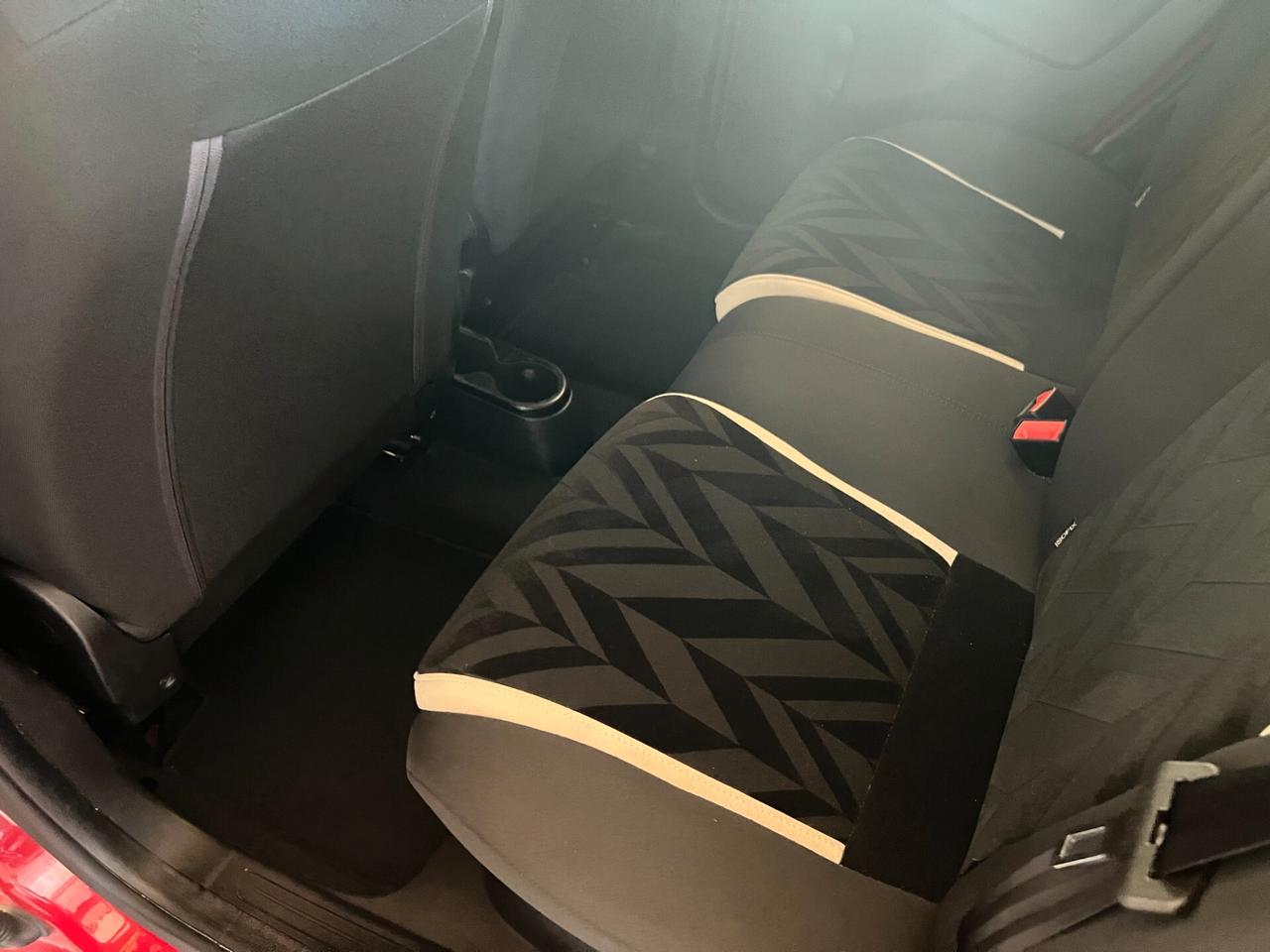 Lancia Ypsilon 1.2 69 CV 5 porte Gold OK NEOPATENTATI
