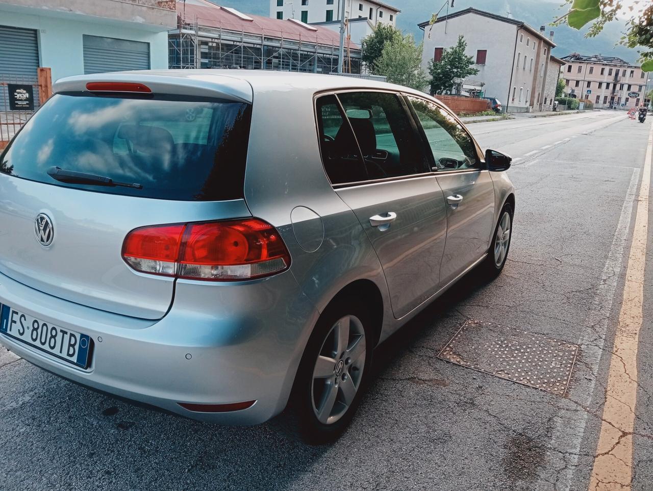Volkswagen Golf 6 1.6 TDI DPF 5p. Highline
