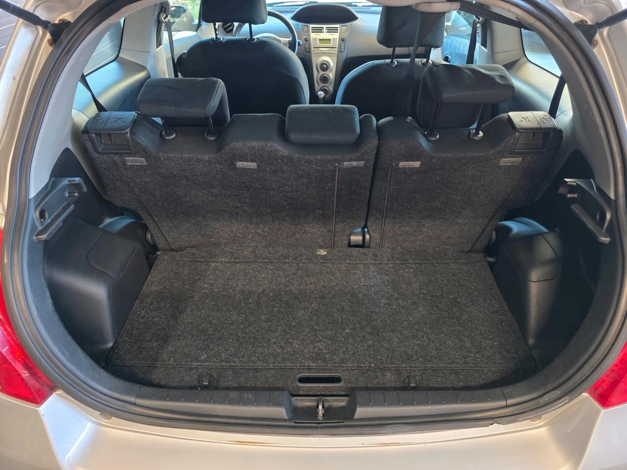Toyota Yaris 1.0 3 porte Sol