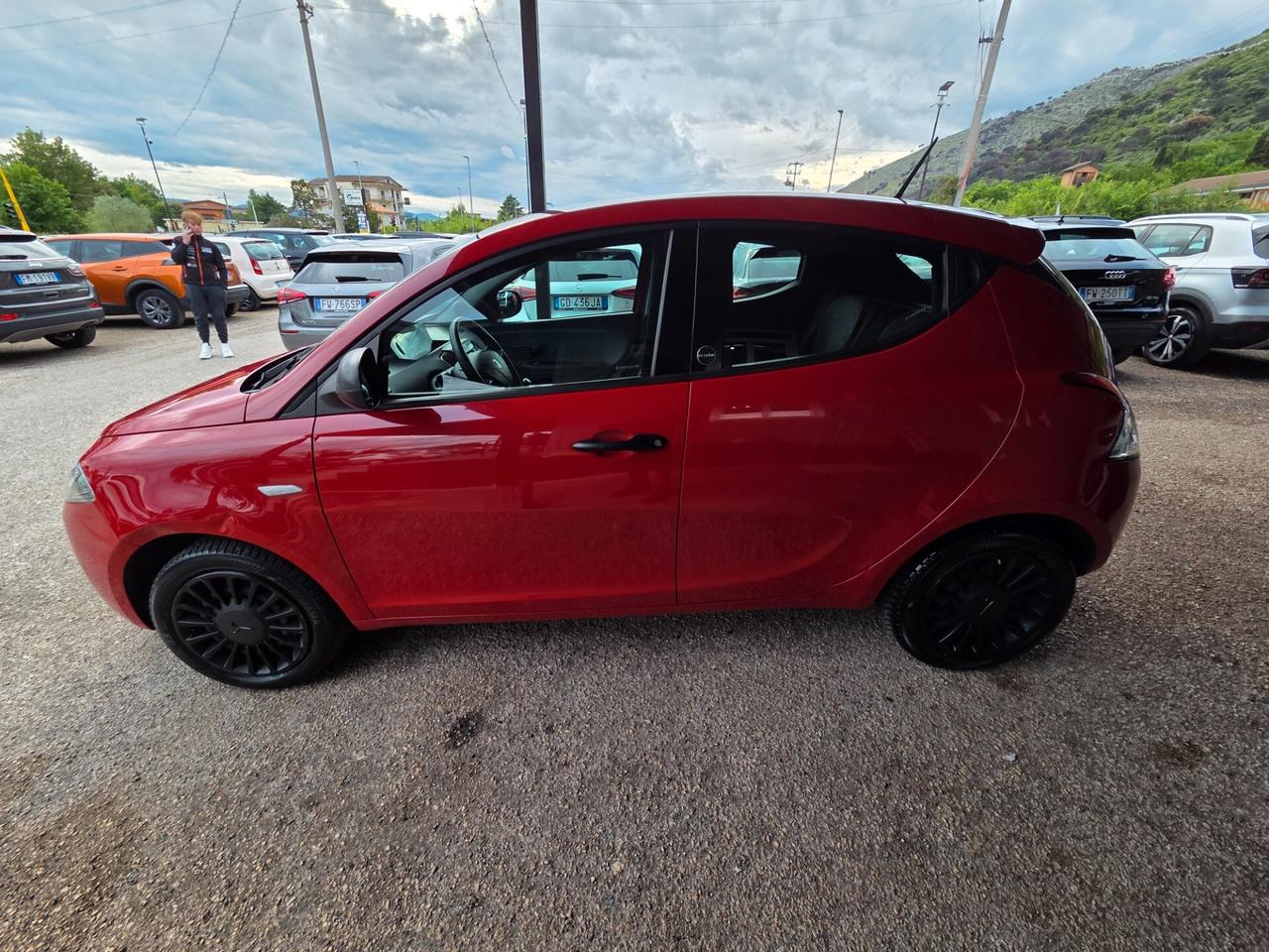 Lancia Ypsilon 5 porte S&S Hybrid Ecochic Silver