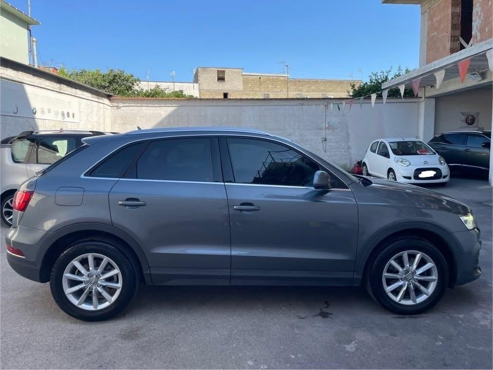 Audi Q3 2.0 TDI 120 CV SPORT EURO 6 LED BIXENON NAV ECC