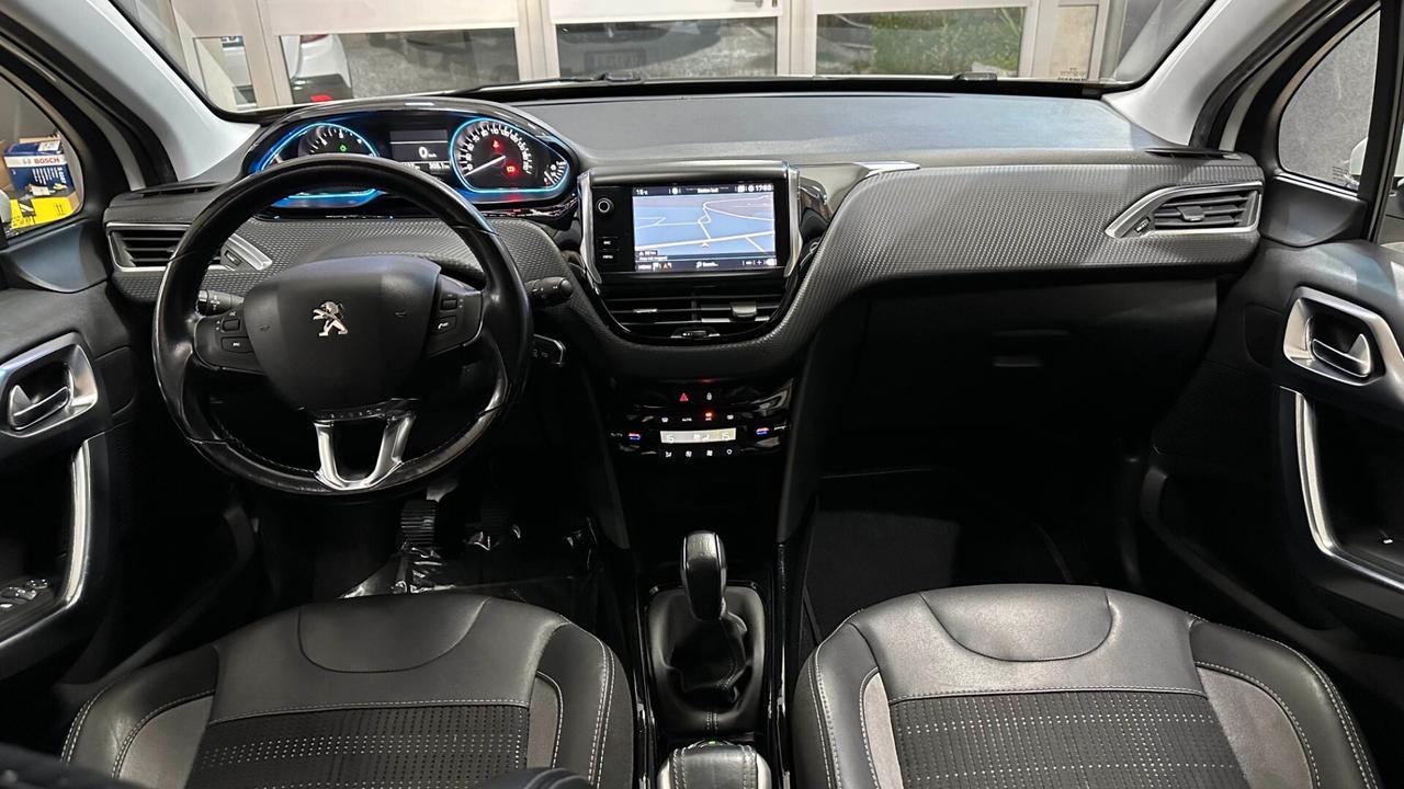 Peugeot 2008 BlueHDi 100 Allure Colore bianco perla