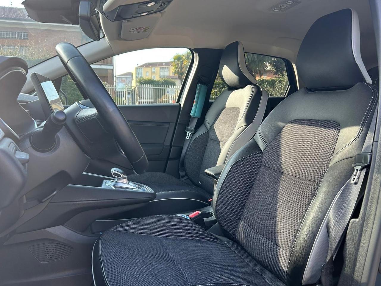 Renault Captur Techno E-TECH 145 HEV #9192