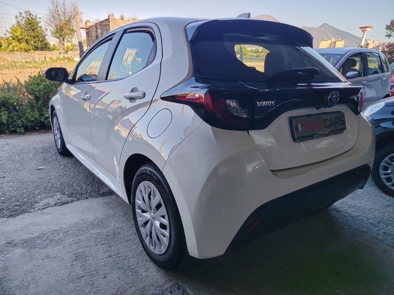 Toyota Yaris CAMBIO AUTOMATICO 1.5 Hybrid 5 porte