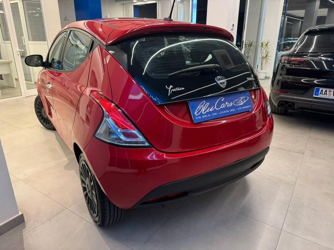 Lancia Ypsilon III 1.0 firefly hybrid Silver s&s 70cv