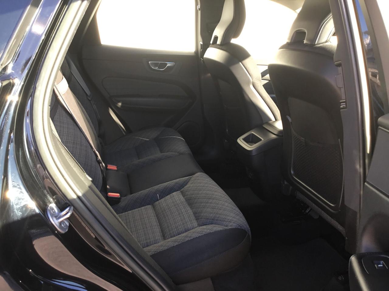 Volvo XC 60 XC60 B4 (d) automatico Core